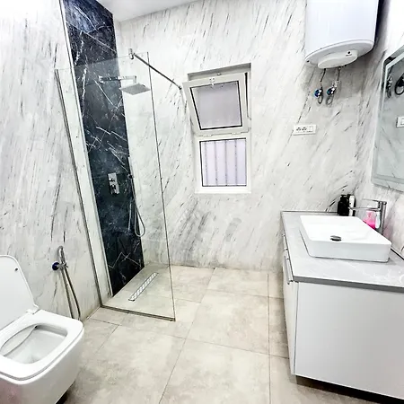 Myslym Shyri Hotel 3*