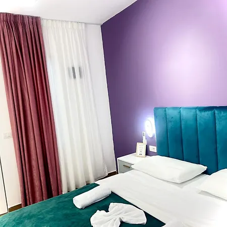 Hotel Myslym Shyri