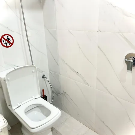 Hotel Myslym Shyri