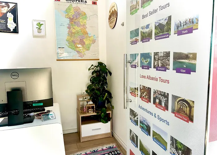 酒店 Myslym Shyri 3*