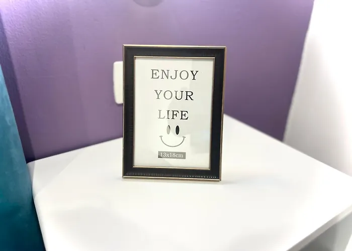 酒店 Myslym Shyri 3*