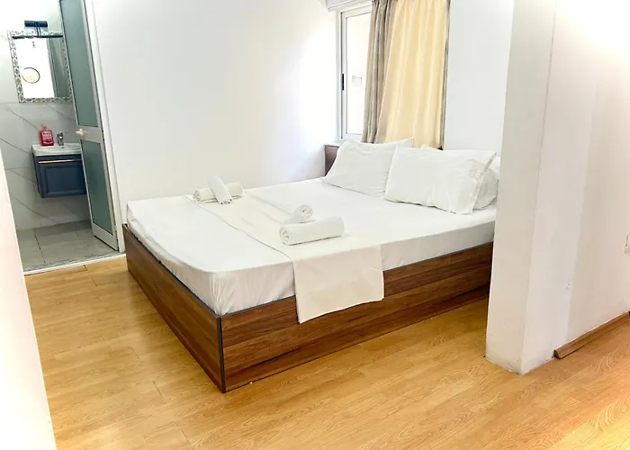 Myslym Shyri 酒店 3*