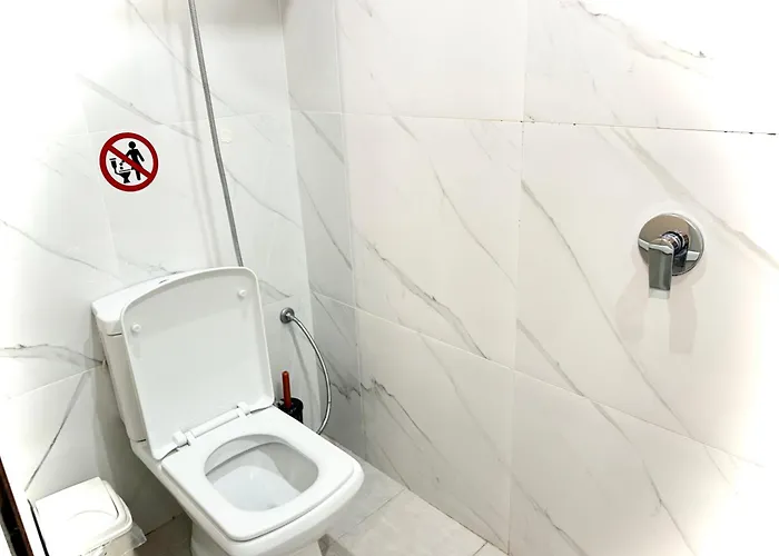 Hotel Myslym Shyri